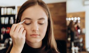 Почему вашим бровям необходимо окрашивание хной изображение