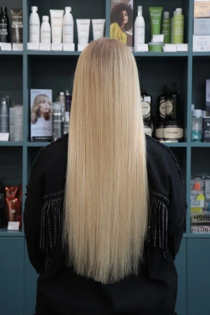 Professional Spanish hair extensions for a polished appearance.