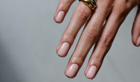 Короткие ногти — модные решения для Вашего маникюра в Киеве изображение
